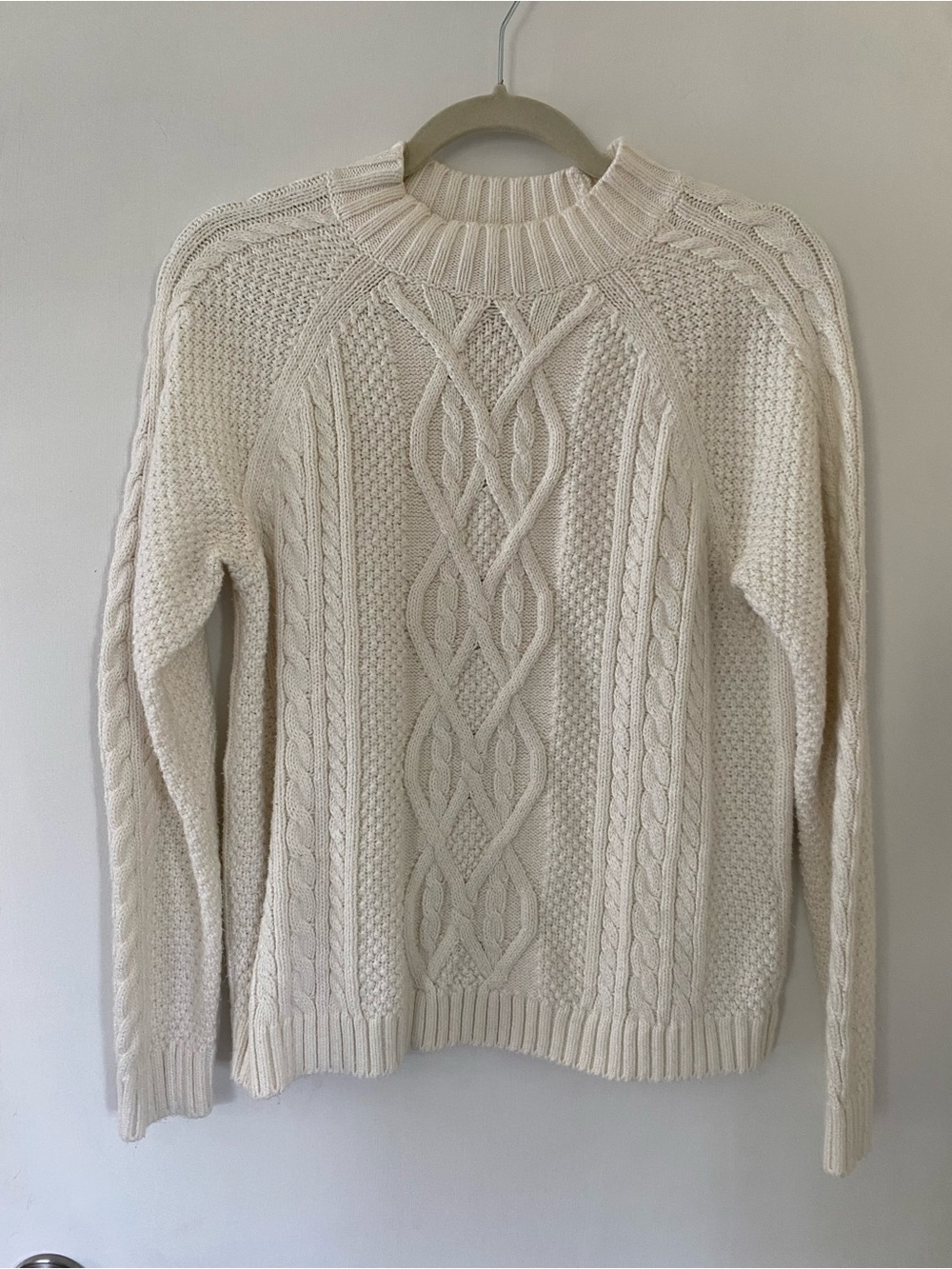 Abercrombie & Fitch Fisherman Sweater Cream Cable Knit Pullover Size Medium